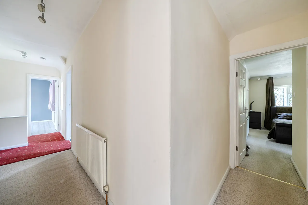 Hillside Close, Chalfont St. Peter, SL9, photo 24