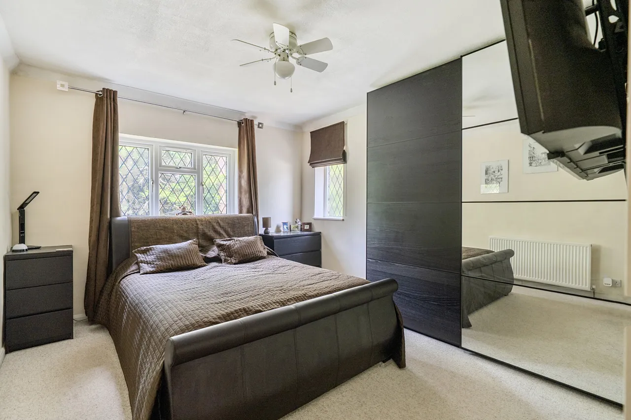 Hillside Close, Chalfont St. Peter, SL9, photo 7