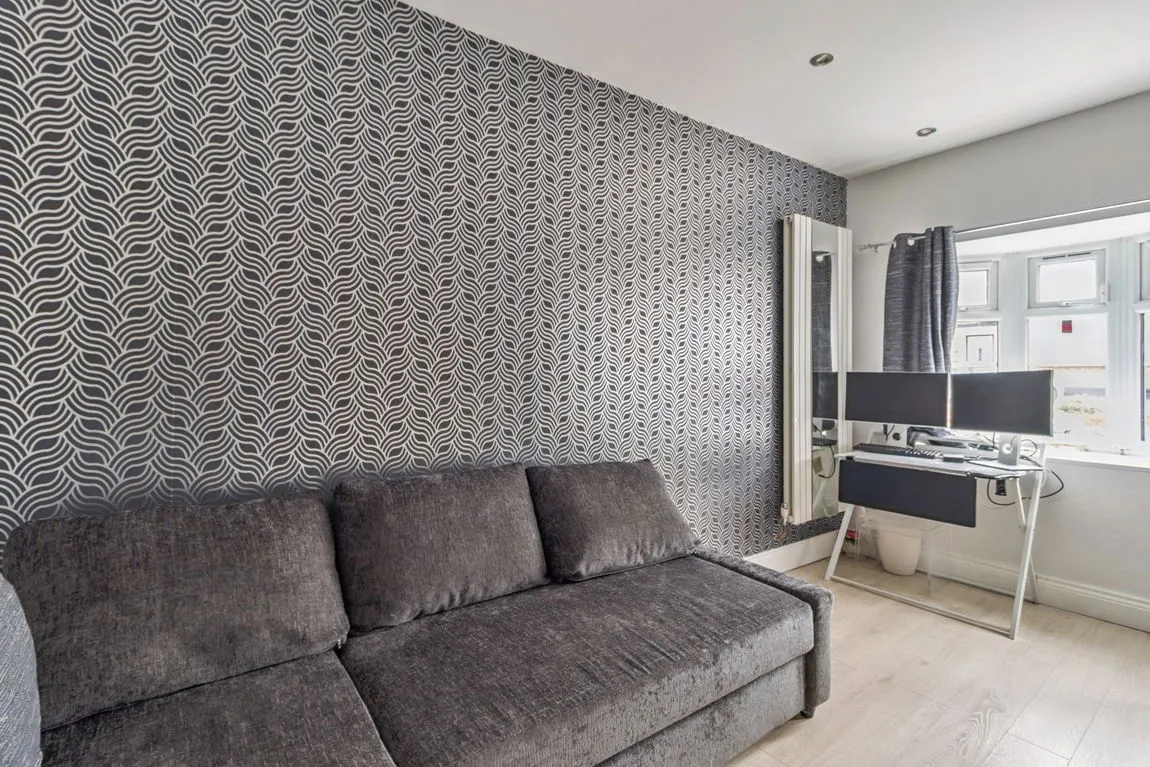 Elm Drive, Harrow, HA2, photo 12