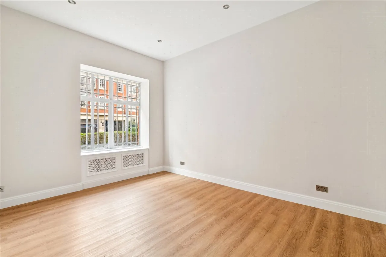 Arthur Court, Queensway, W2, photo 4