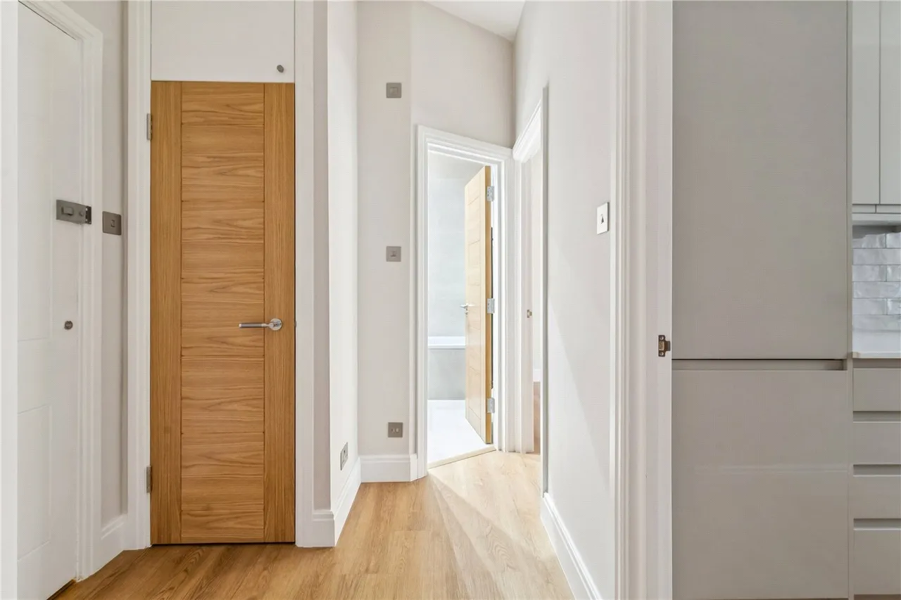 Arthur Court, Queensway, W2, photo 5
