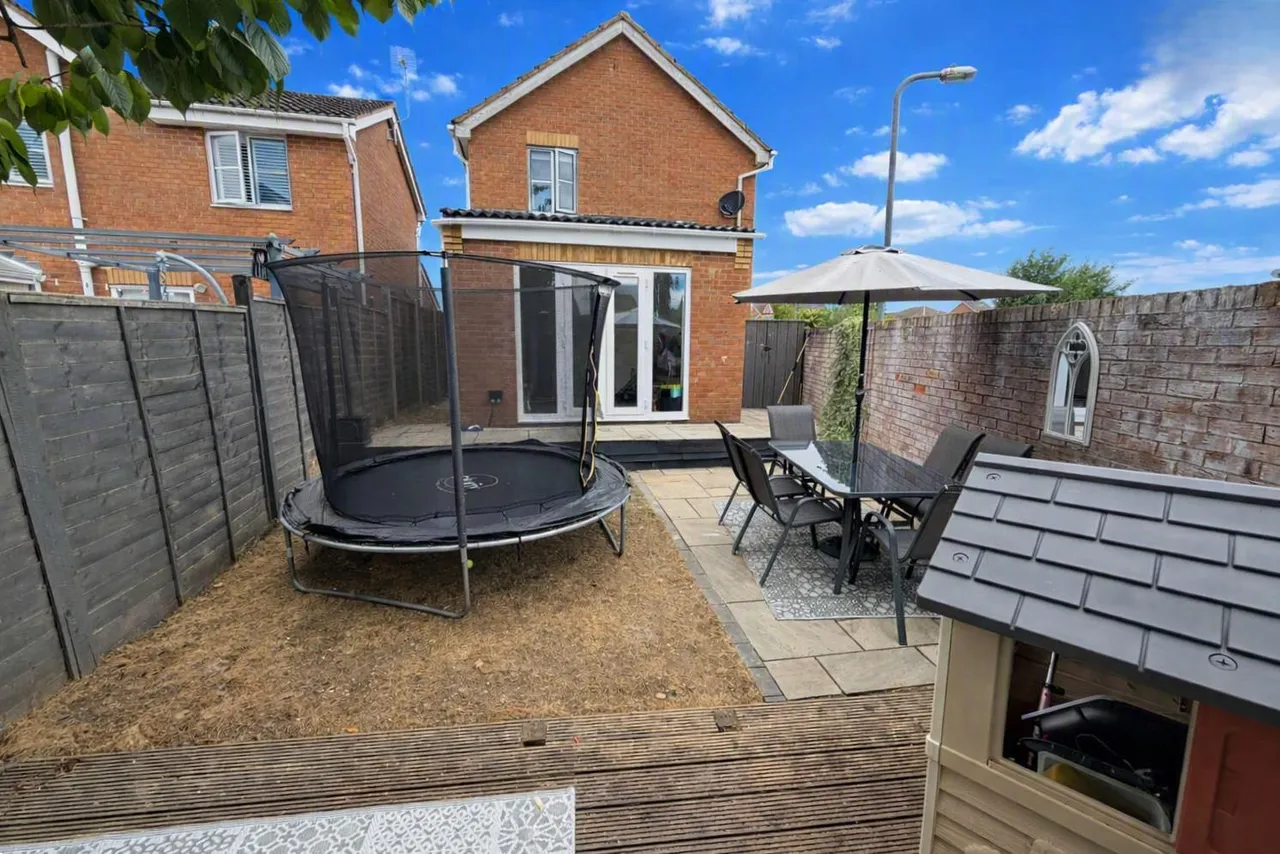 Diswell Brook Way, Milton Keynes, MK19, photo 22