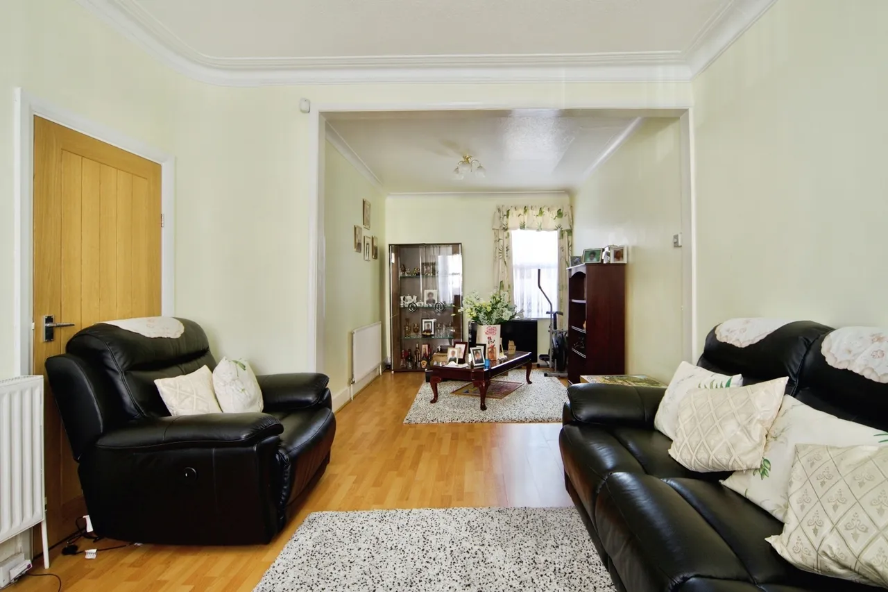 Ashley Road, Forest Gate, London, E7, photo 2