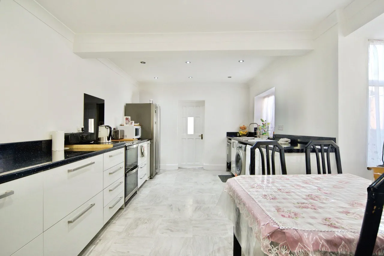 Ashley Road, Forest Gate, London, E7, photo 3