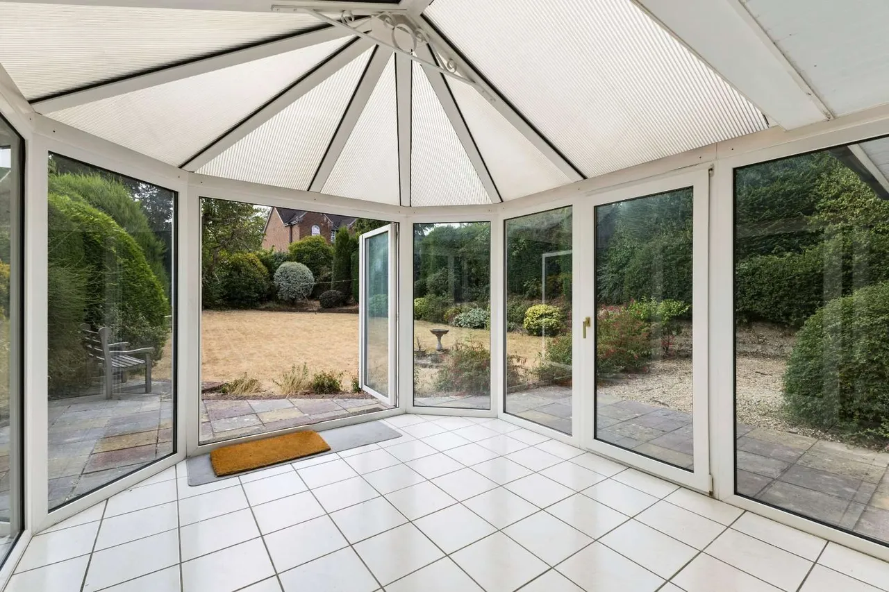 Bridgefield, Farnham, GU9, photo 14