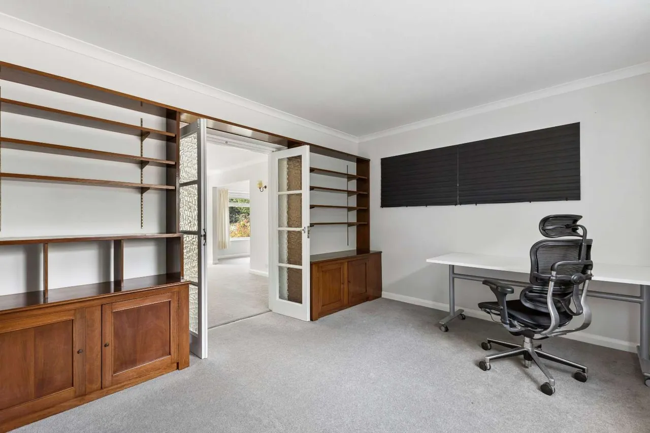 Bridgefield, Farnham, GU9, photo 13