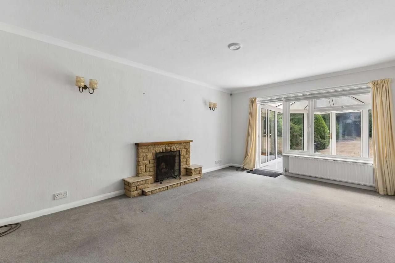 Bridgefield, Farnham, GU9, photo 2