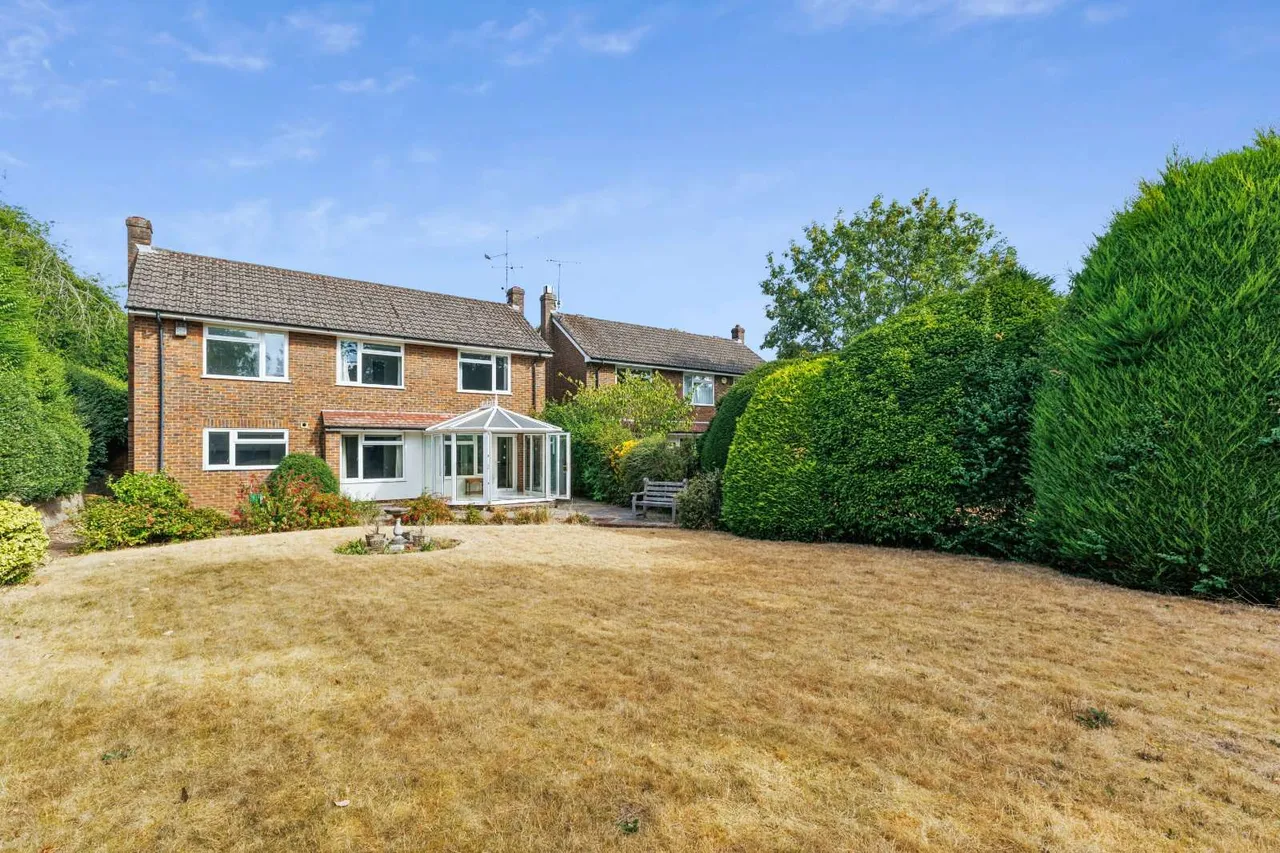 Bridgefield, Farnham, GU9, photo 17