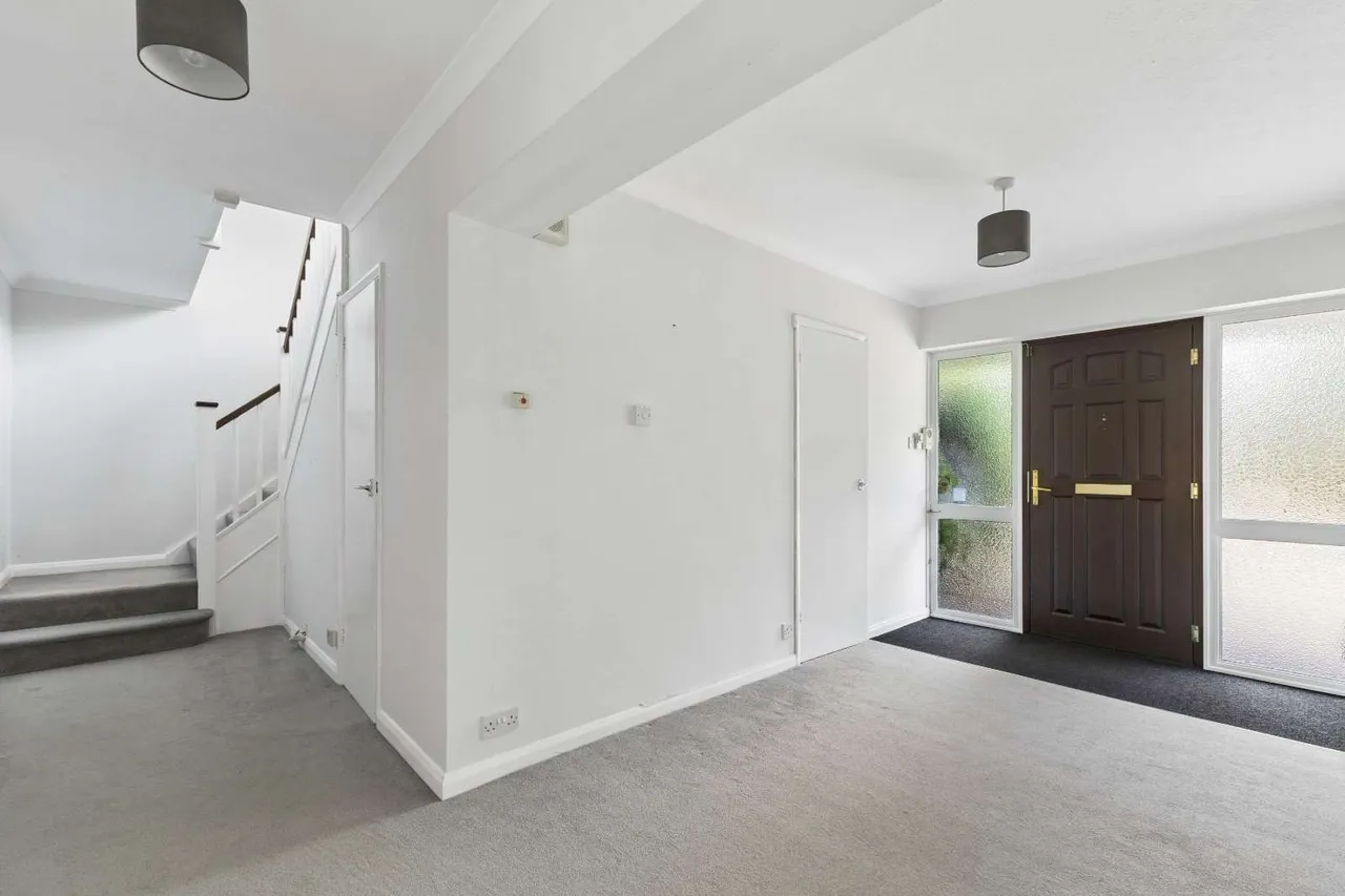 Bridgefield, Farnham, GU9, photo 7