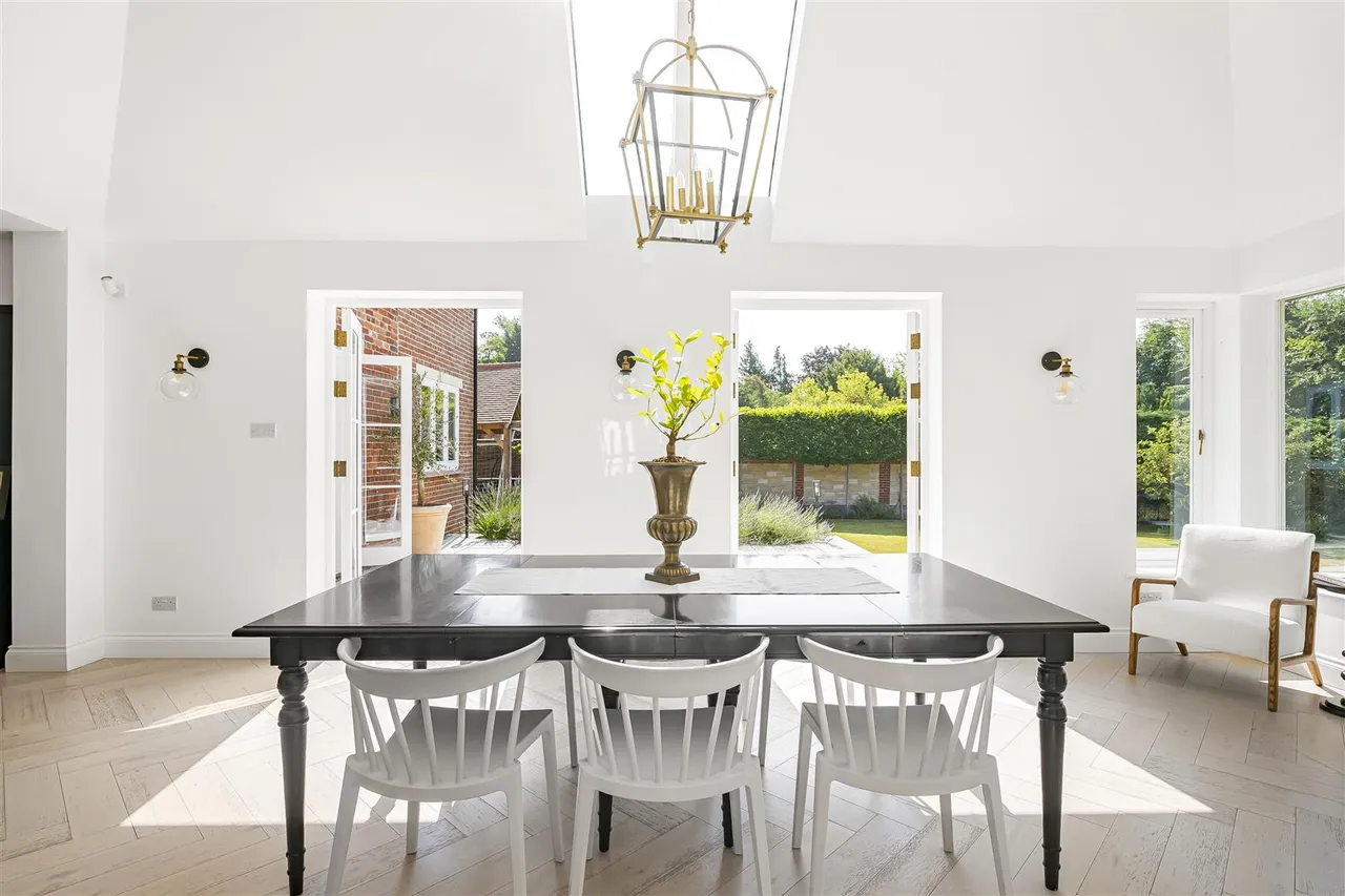 Cambridge Road, Abington, CB21, photo 13