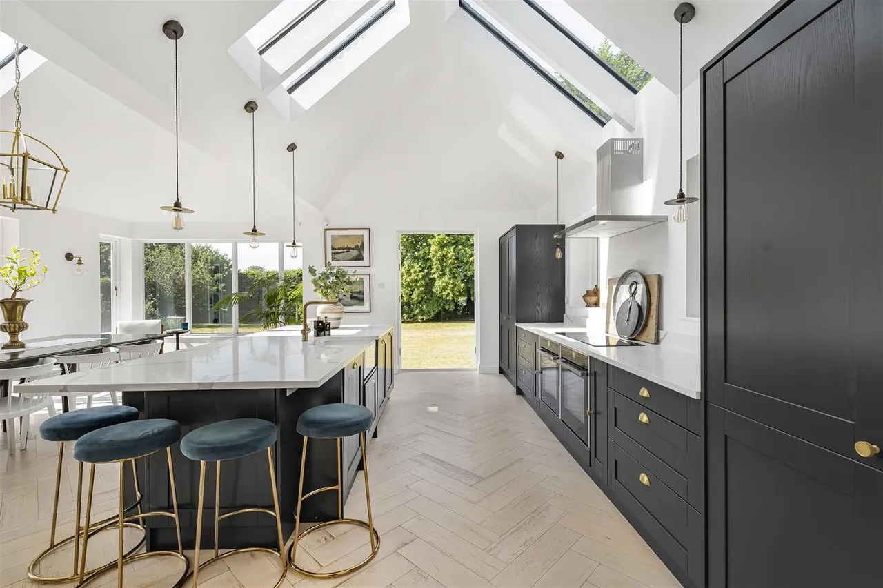 Cambridge Road, Abington, CB21, photo 5