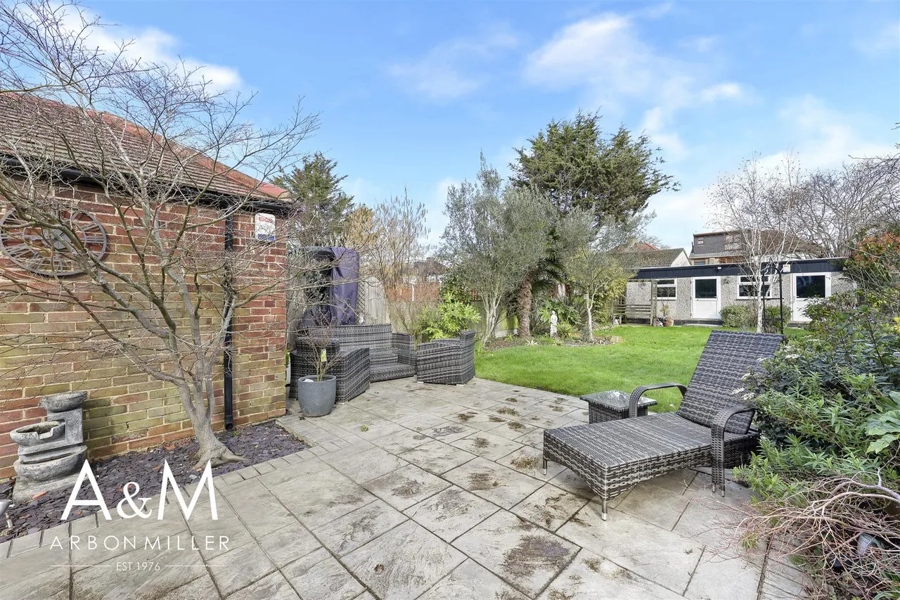 Naseby Road, Clayhall, Essex, Ilford, IG50NN, photo 22