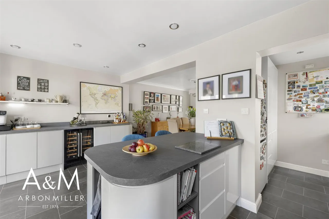 Naseby Road, Clayhall, Essex, Ilford, IG50NN, photo 14