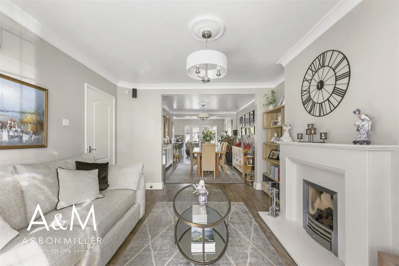 Naseby Road, Clayhall, Essex, Ilford, IG50NN, photo 13