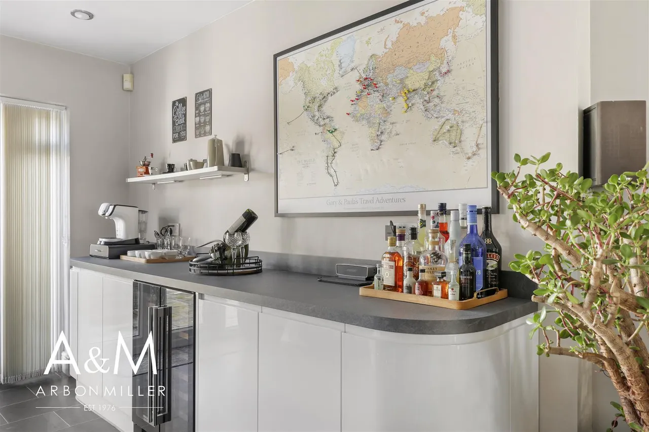 Naseby Road, Clayhall, Essex, Ilford, IG50NN, photo 10