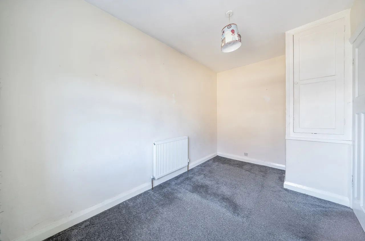Warneford Rise, Huddersfield, HD4, photo 12