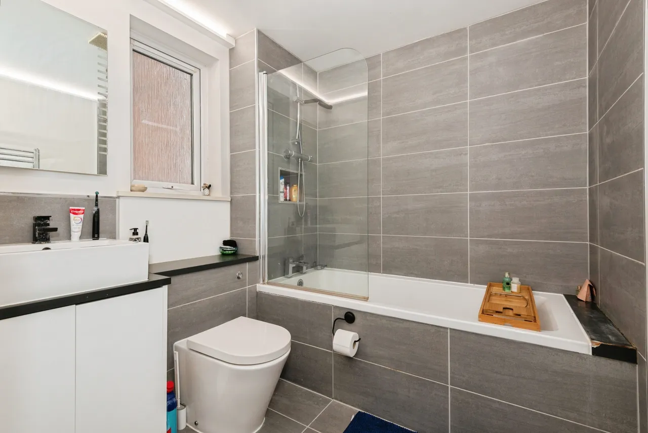Park View Road, Leatherhead, KT22, photo 14