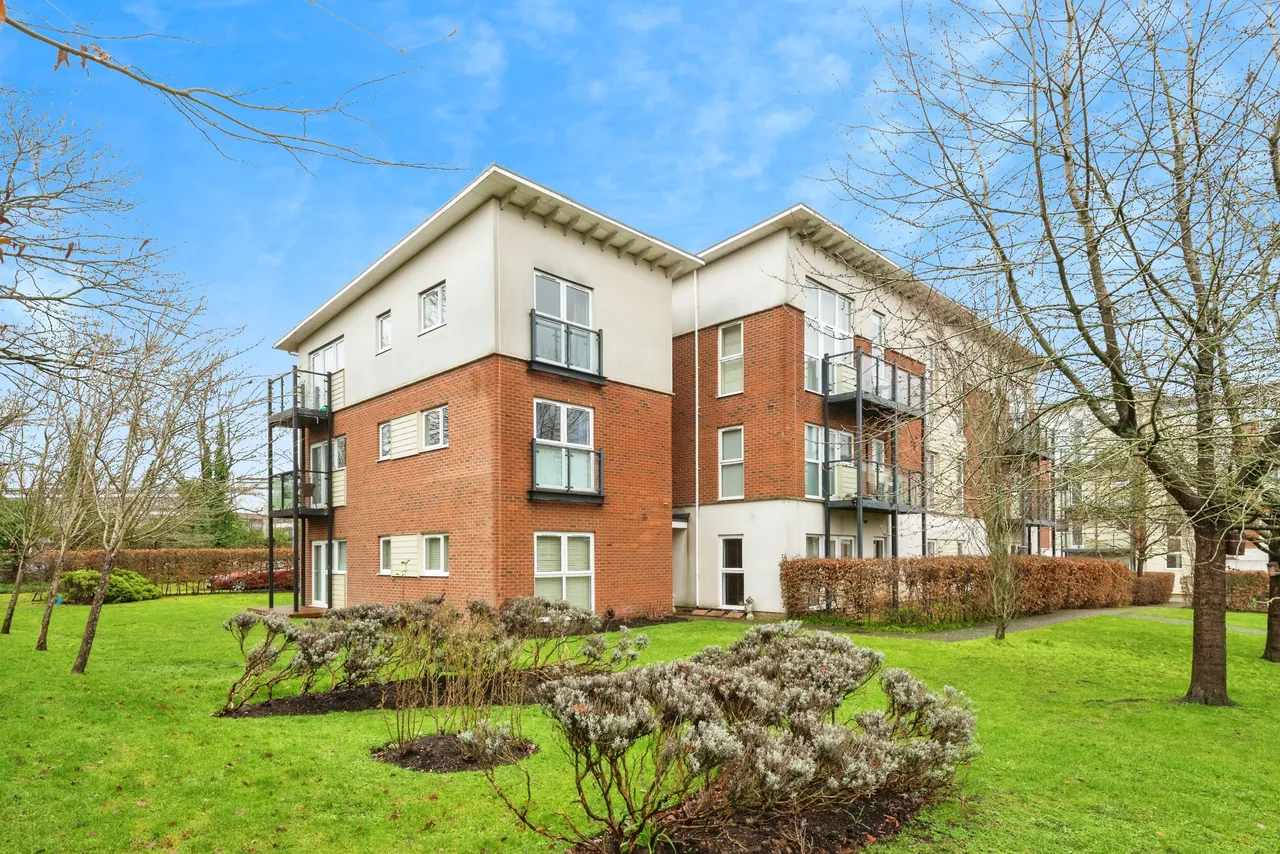Park View Road, Leatherhead, KT22, photo 3