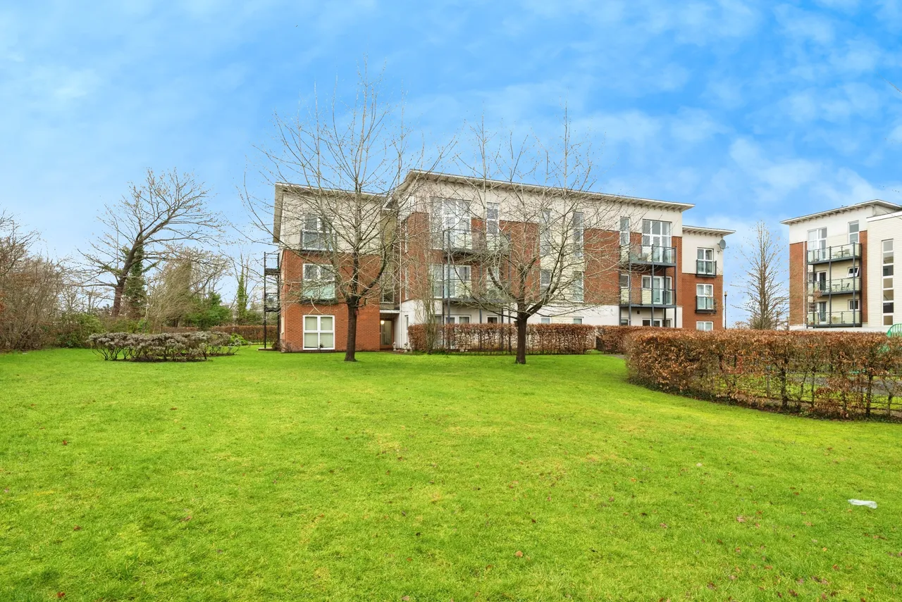 Park View Road, Leatherhead, KT22, photo 18