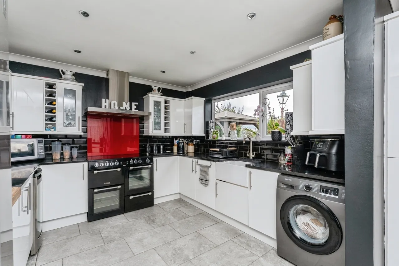 Corbett Avenue, Talacre, CH8, photo 4