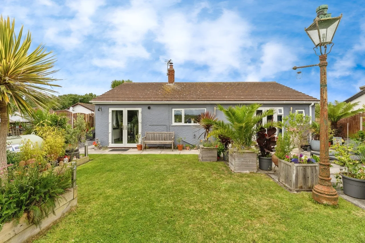 3 bed house for sale, Corbett Avenue, Talacre, CH8