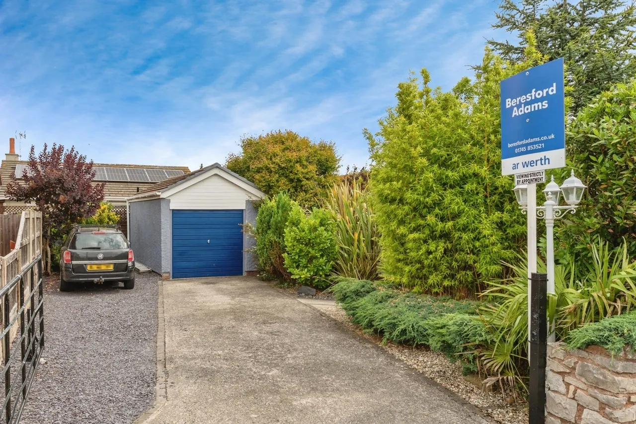 Corbett Avenue, Talacre, CH8, photo 18