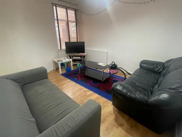 Standish Road, Fallowfield, M14, photo 2