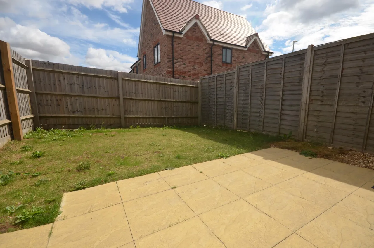 London Road, Priors Hall Park, Corby, NN17, photo 10