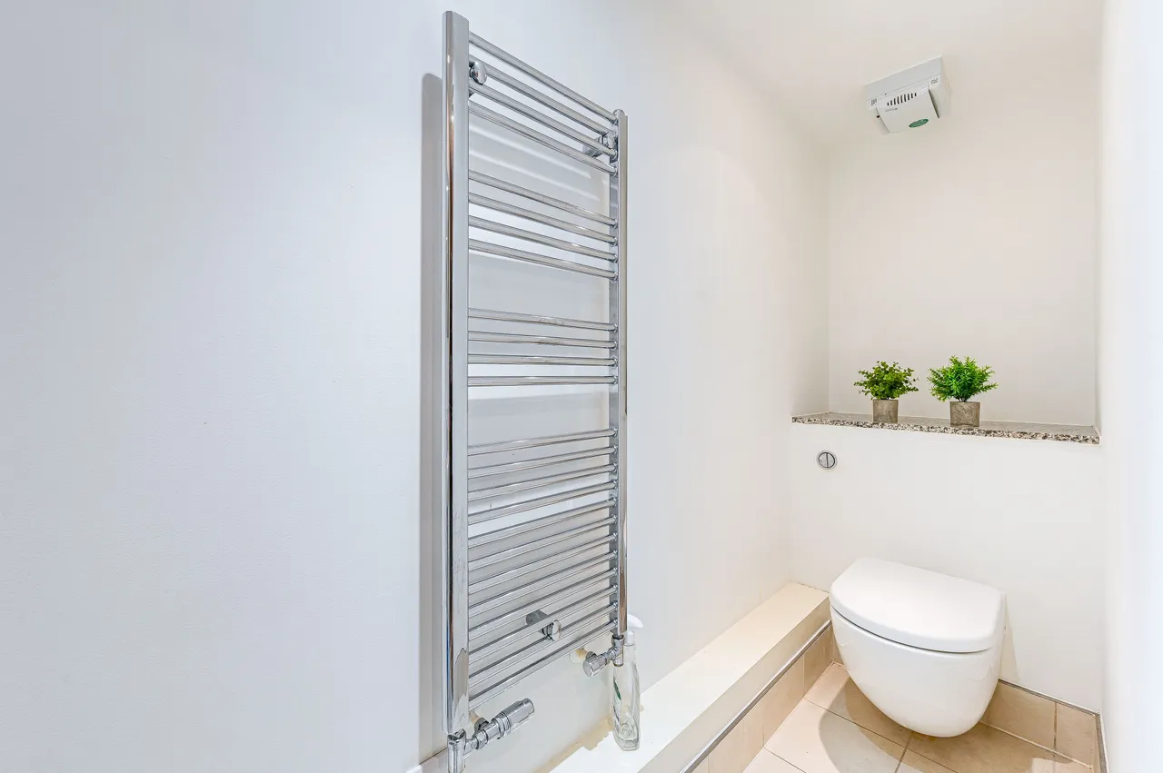 Flat 378 Building 22, Cadogan Road, London, photo 12
