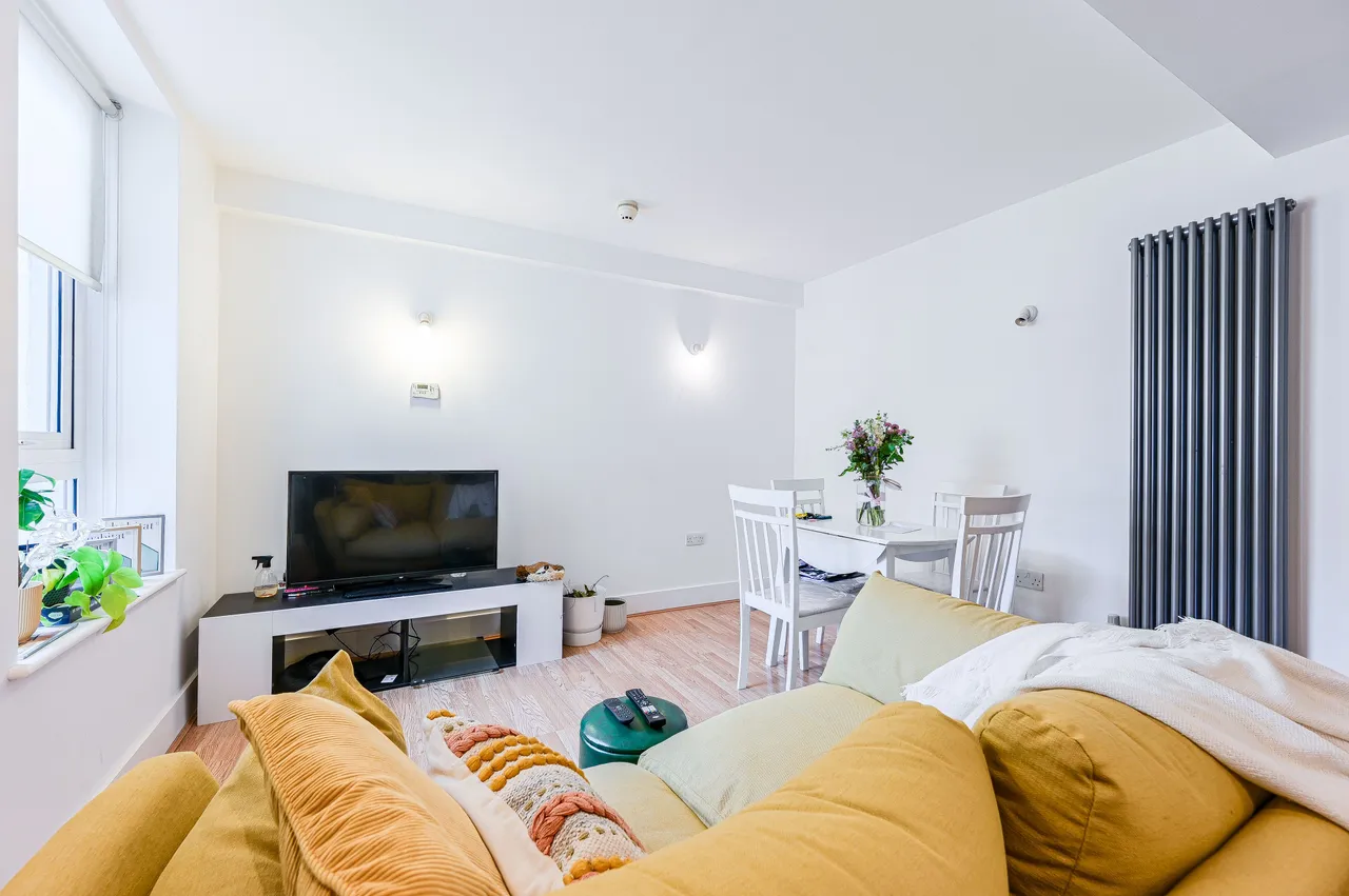 Flat 378 Building 22, Cadogan Road, London, photo 6