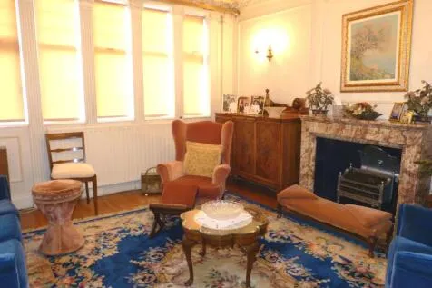 6 bedroom Detached for sale, photo 3
