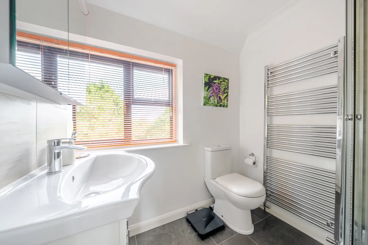 Courts Hill Road, Haslemere, GU27, photo 11