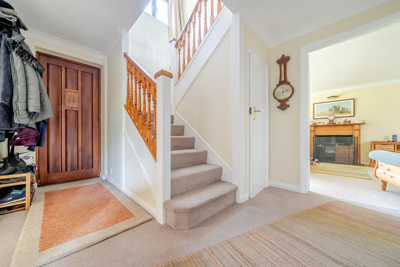 Courts Hill Road, Haslemere, GU27, photo 5