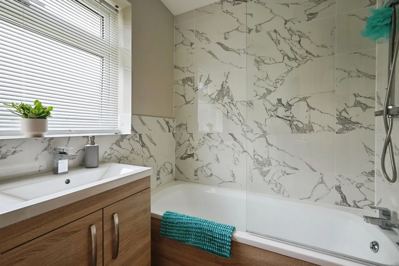 Guilford Avenue, Whitfield, Dover, Kent, CT16, photo 21