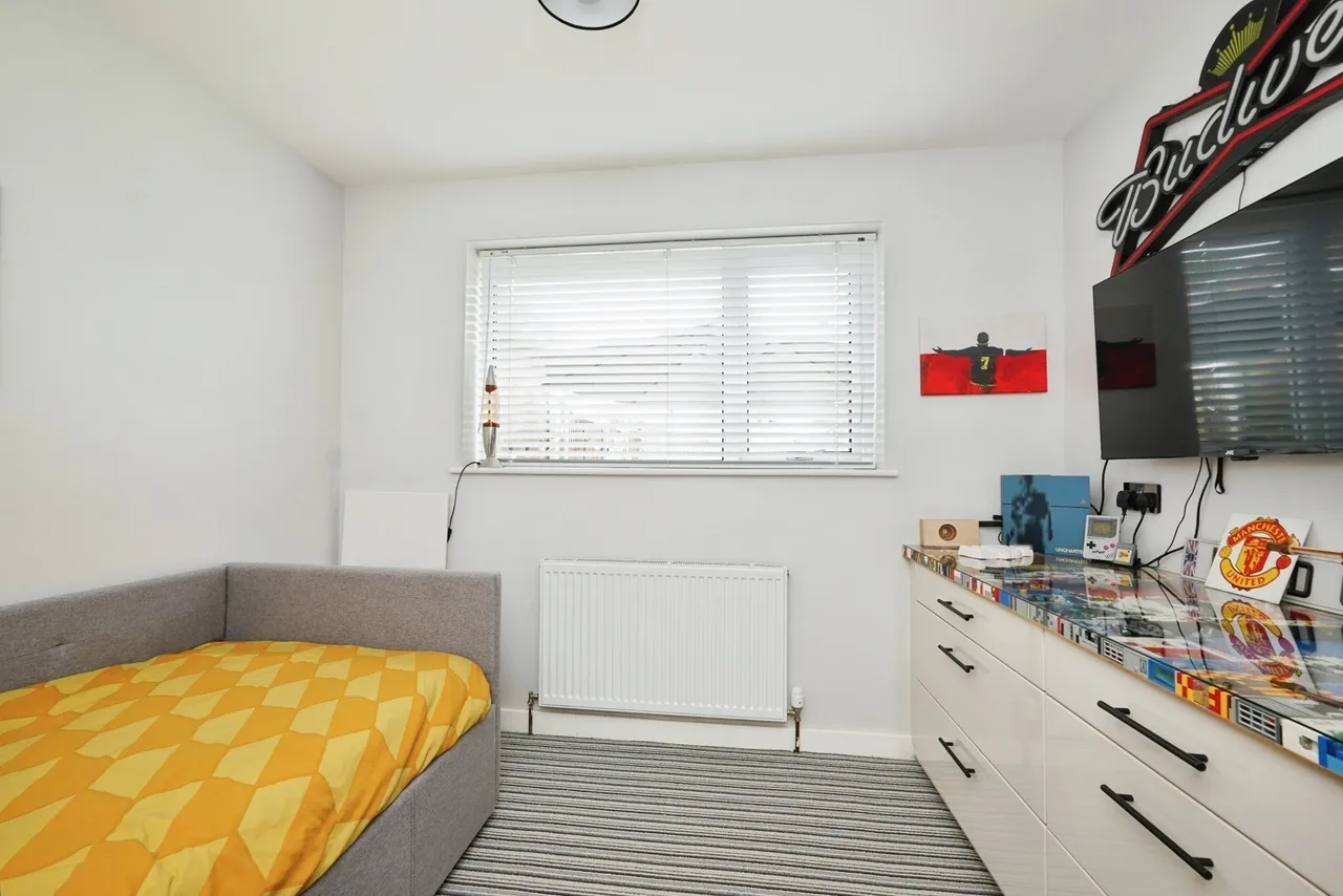 Guilford Avenue, Whitfield, Dover, Kent, CT16, photo 16