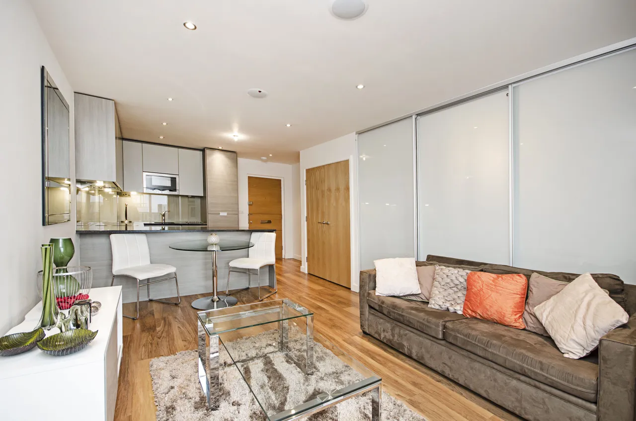 52 Curtiss House, 27 Heritage Avenue, London, photo 8