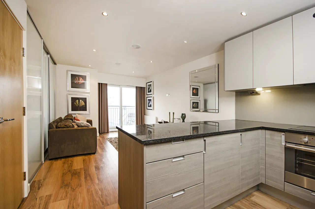 52 Curtiss House, 27 Heritage Avenue, London, photo 7