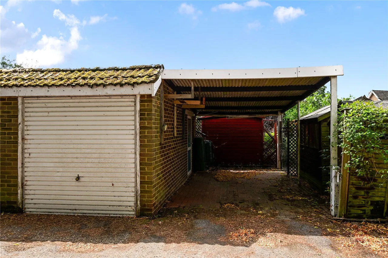 Wheatsheaf Lane, Staines, TW18, photo 10