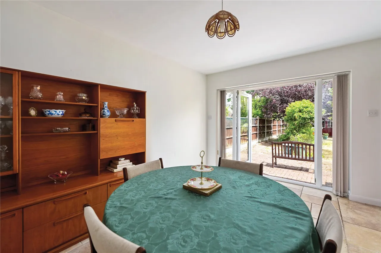 Wheatsheaf Lane, Staines, TW18, photo 19