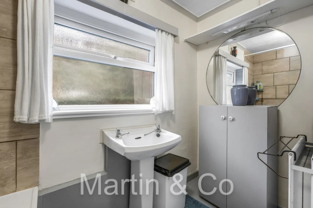Churchill Road, South Croydon, CR2, photo 14