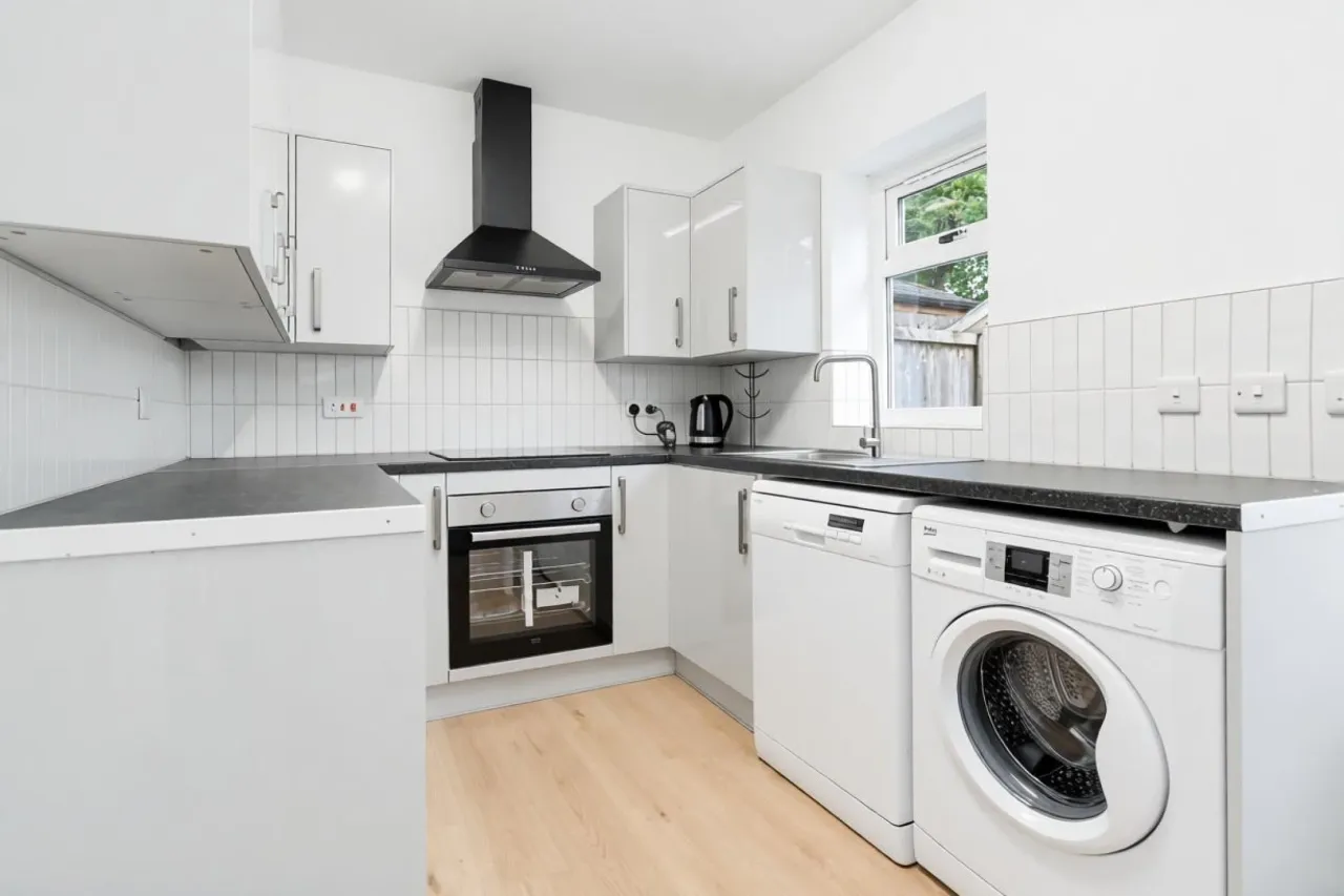 Fern Crescent, Congleton, photo 4