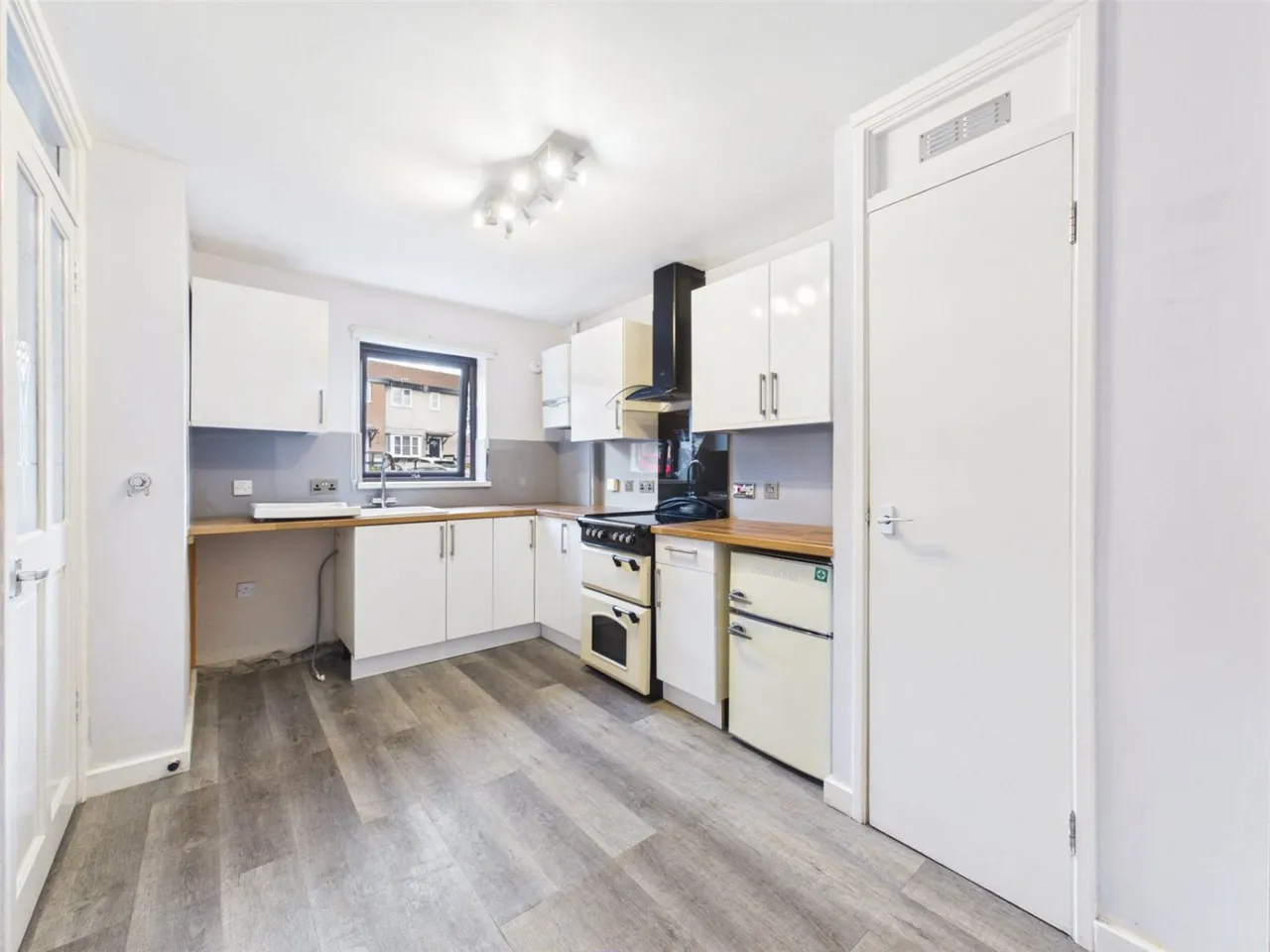 Holmesfield Drive, Heanor, DE75, photo 7