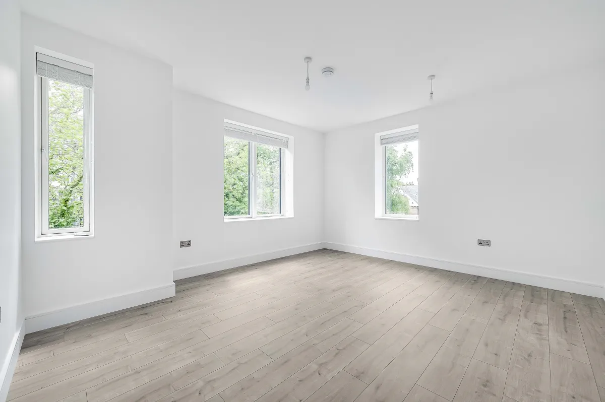 2 bed flat to rent, River Front, Enfield, EN1