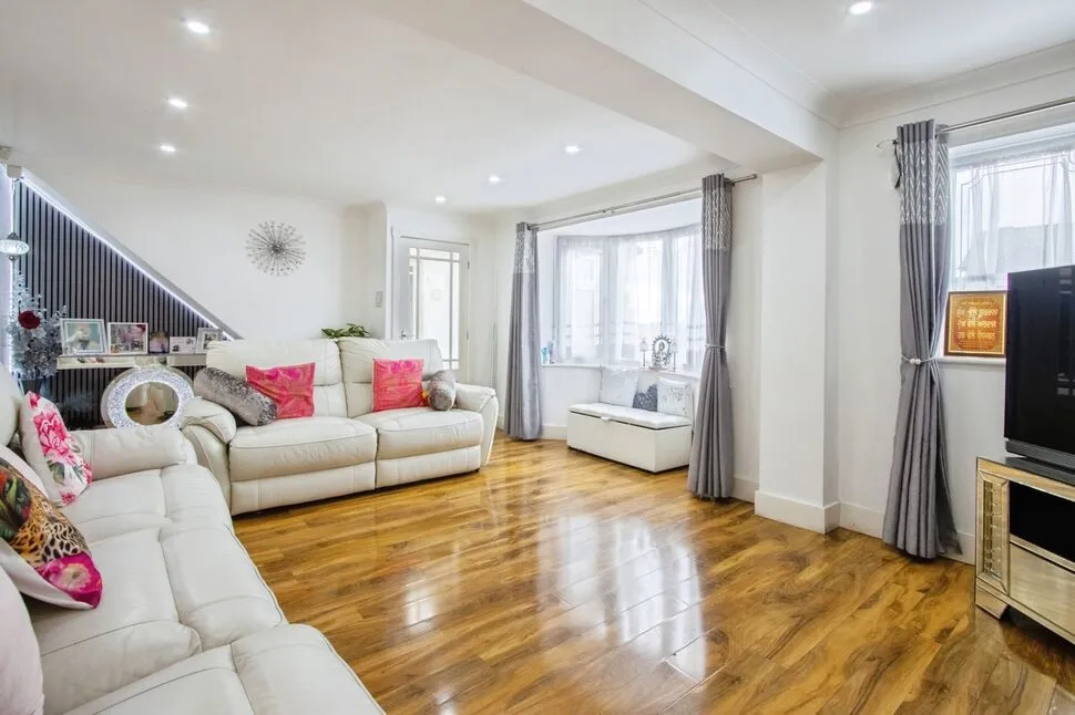 Bishop Way, Tingley, West Yorkshire, WF3, photo 10