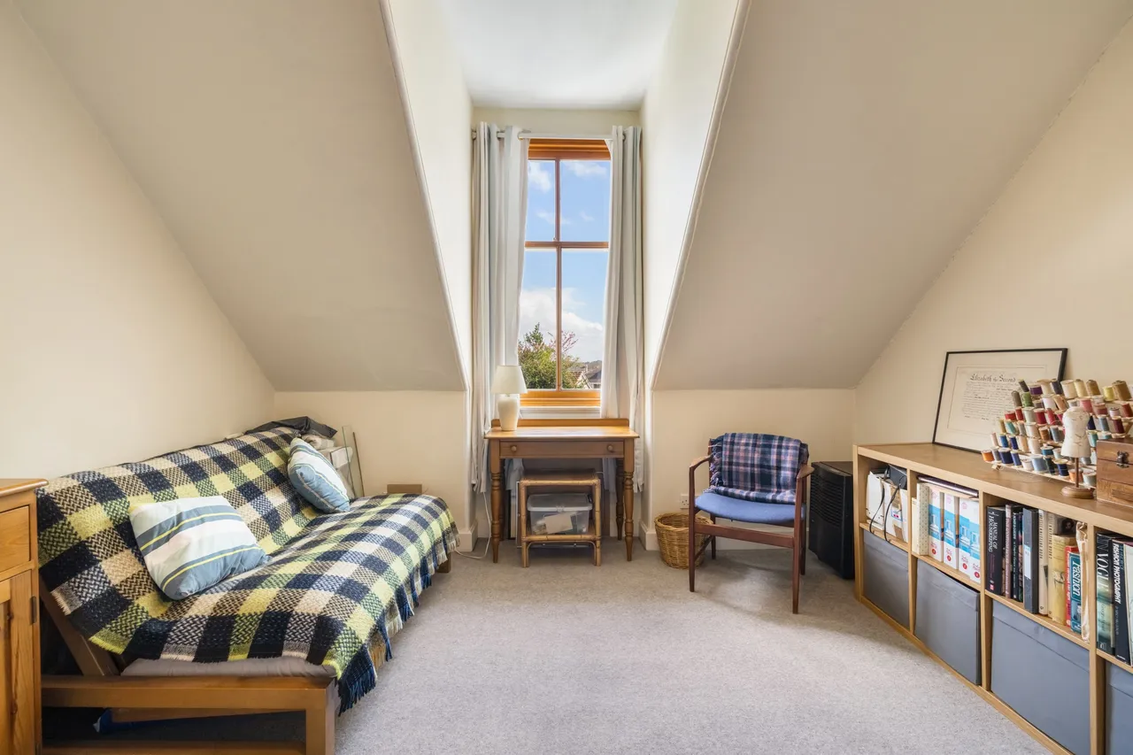 Kirkintilloch Road, Lenzie, G66, photo 30