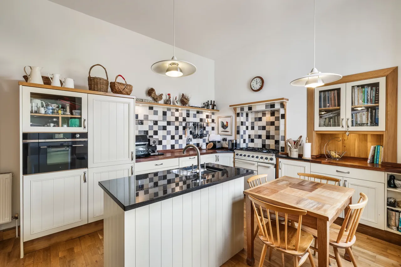 Kirkintilloch Road, Lenzie, G66, photo 15