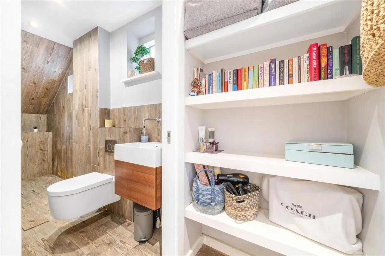 Lordship Lane, London, SE22, photo 11