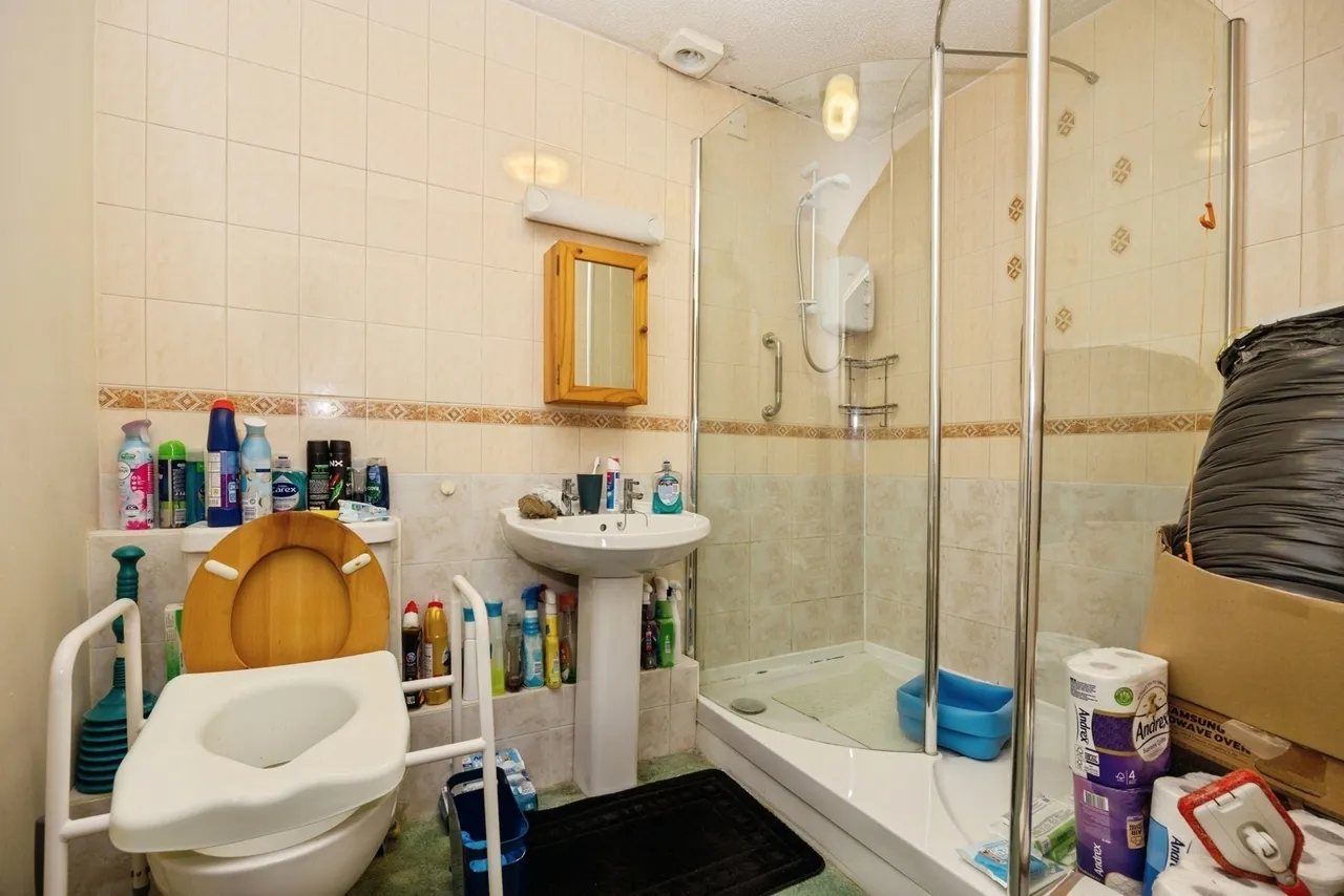Summers Road, Godalming, GU7, photo 16