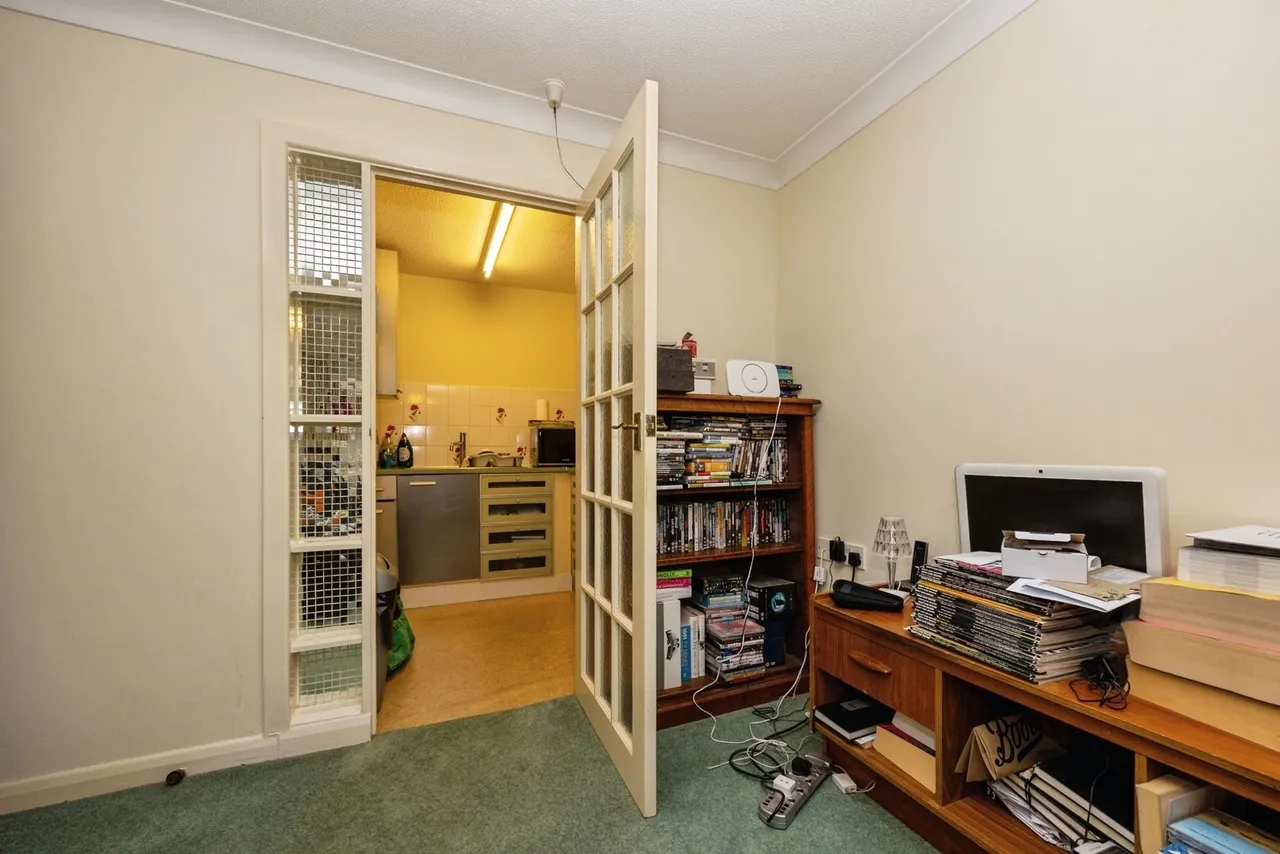 Summers Road, Godalming, GU7, photo 2