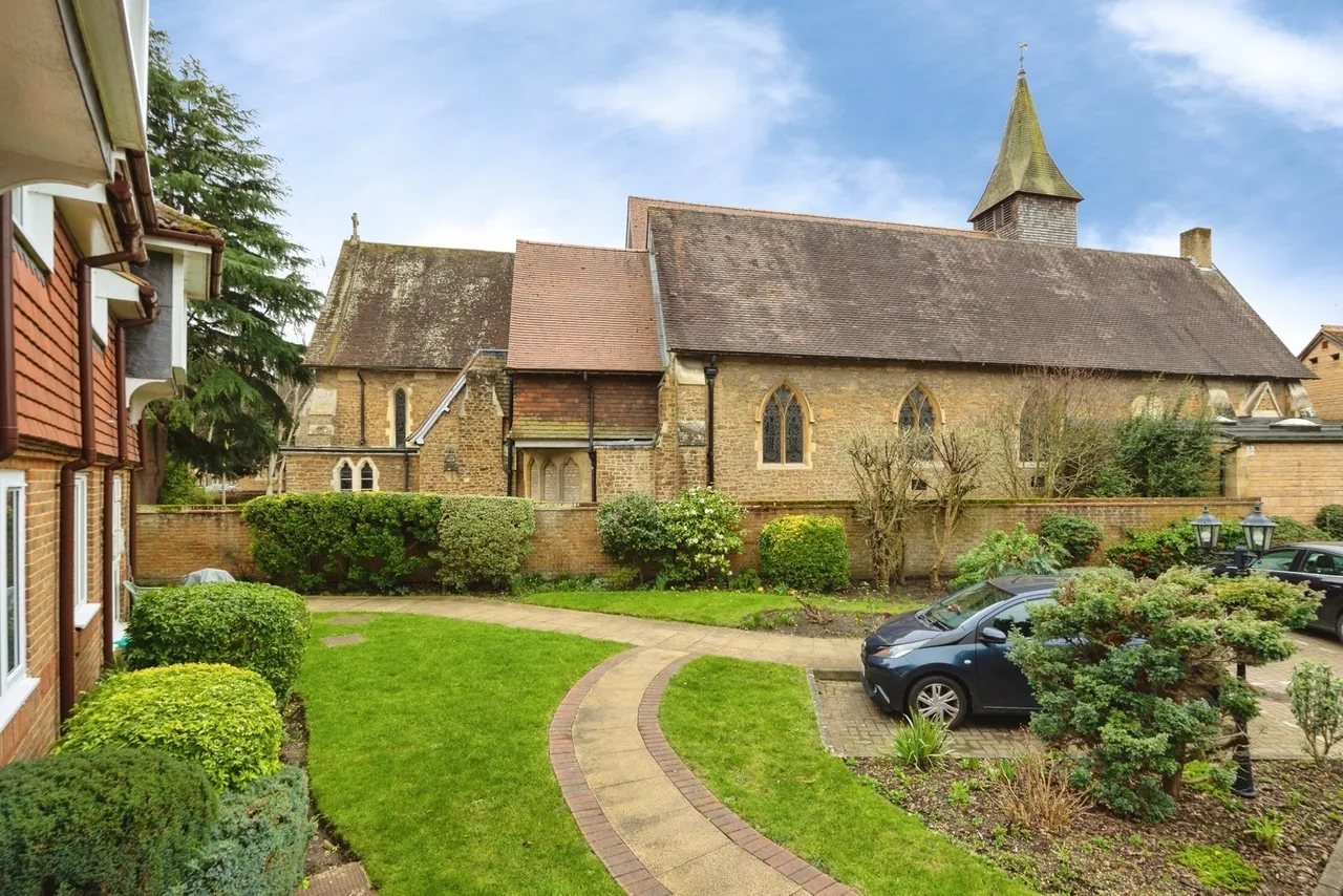 Summers Road, Godalming, GU7, photo 20